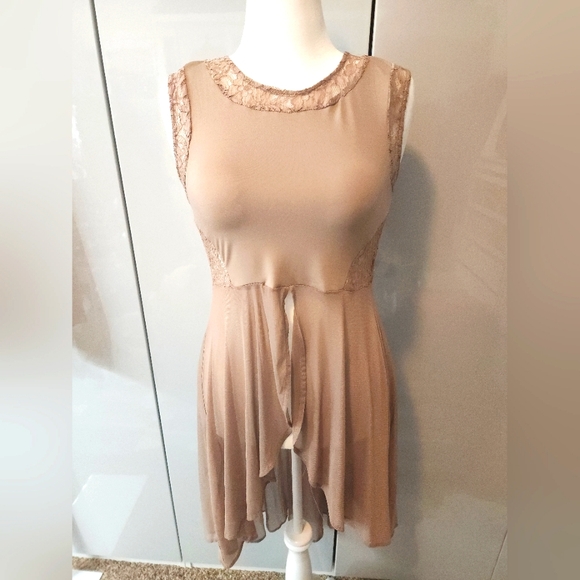 Flowy chiffon top - Picture 1 of 3